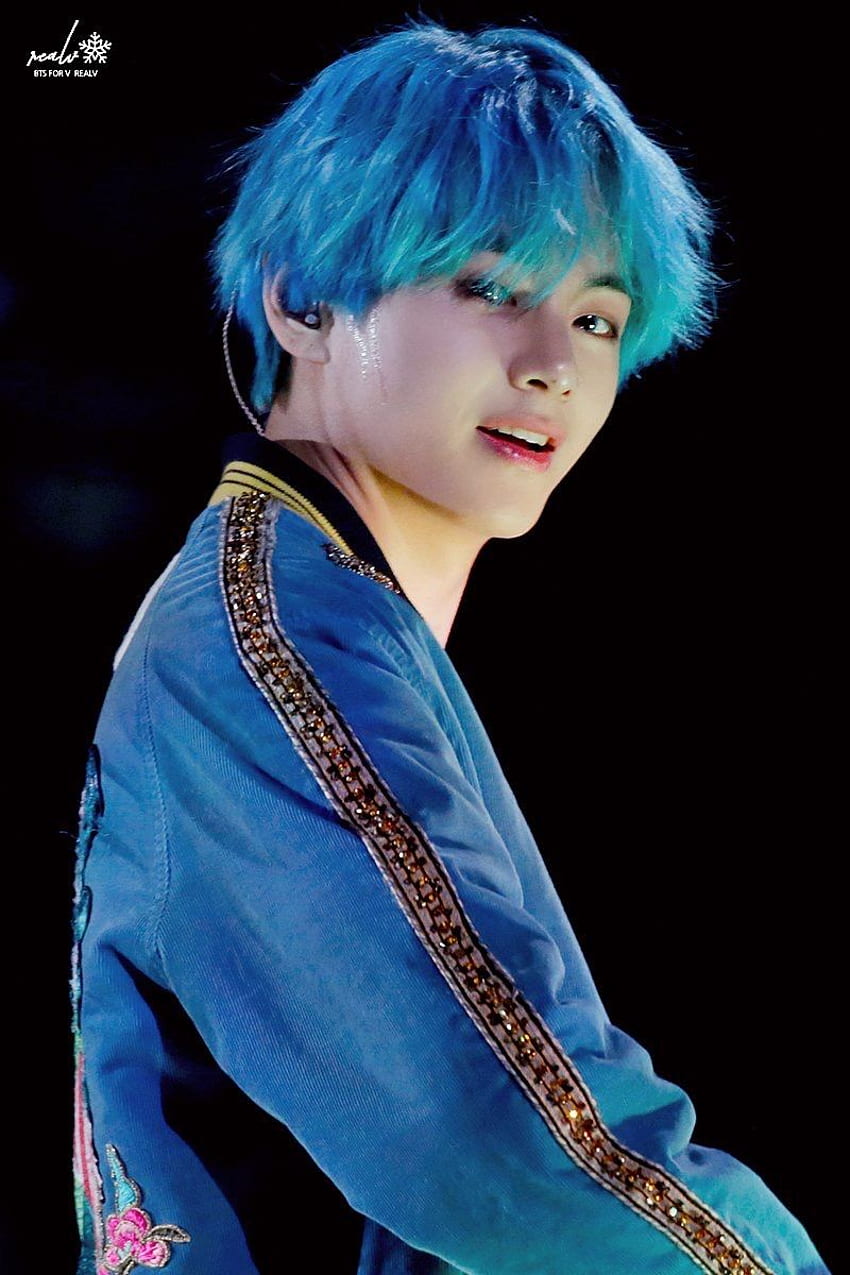 V From BTS' New Blue Hair In Nagoya Has Fans Completely Freaking Out
