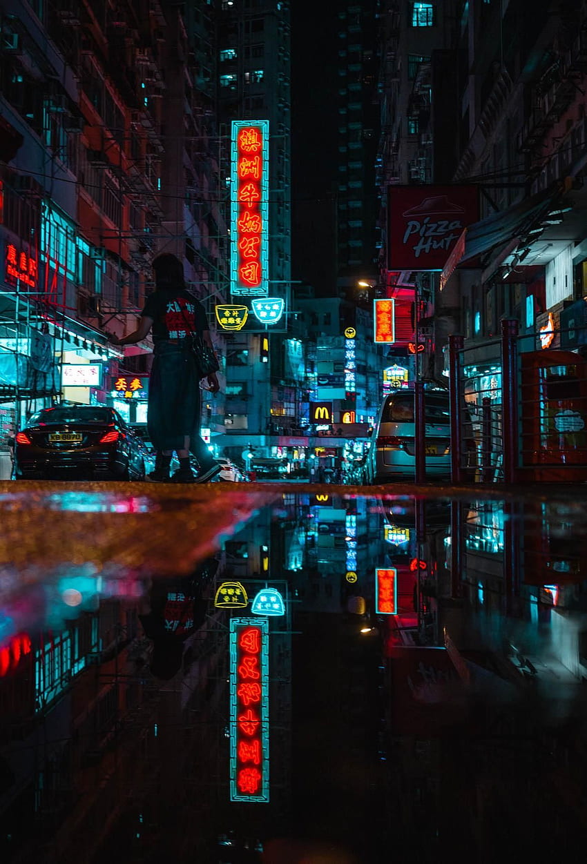 Hong Kong sokak seviyesini yansıtma zamanı [] [OC]. Cyberpunk estetiği, Geceyarısı şehri, Neon geceleri HD telefon duvar kağıdı