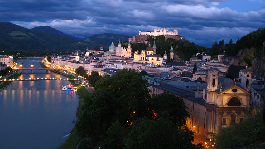 Night street in Salzburg, Austria HD wallpaper