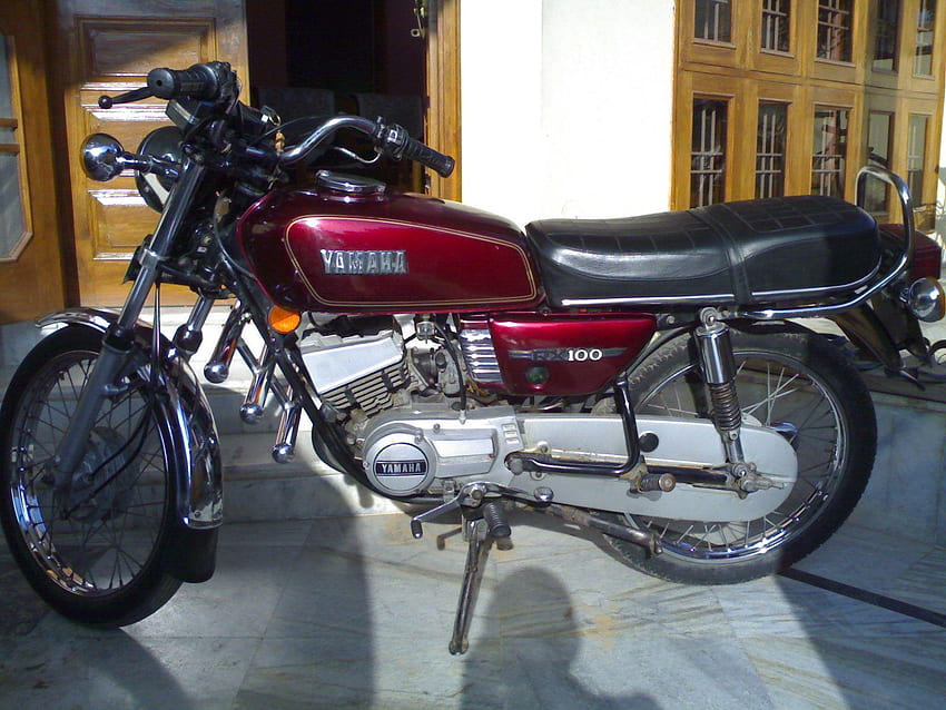 Dream Bike Of Indian Youth - Yamaha Rx 100 Maroon Colour HD wallpaper ...