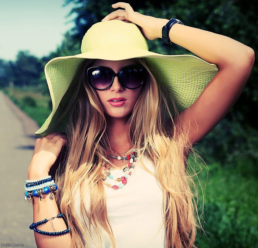 stylish and cool girls pics for facebook profile