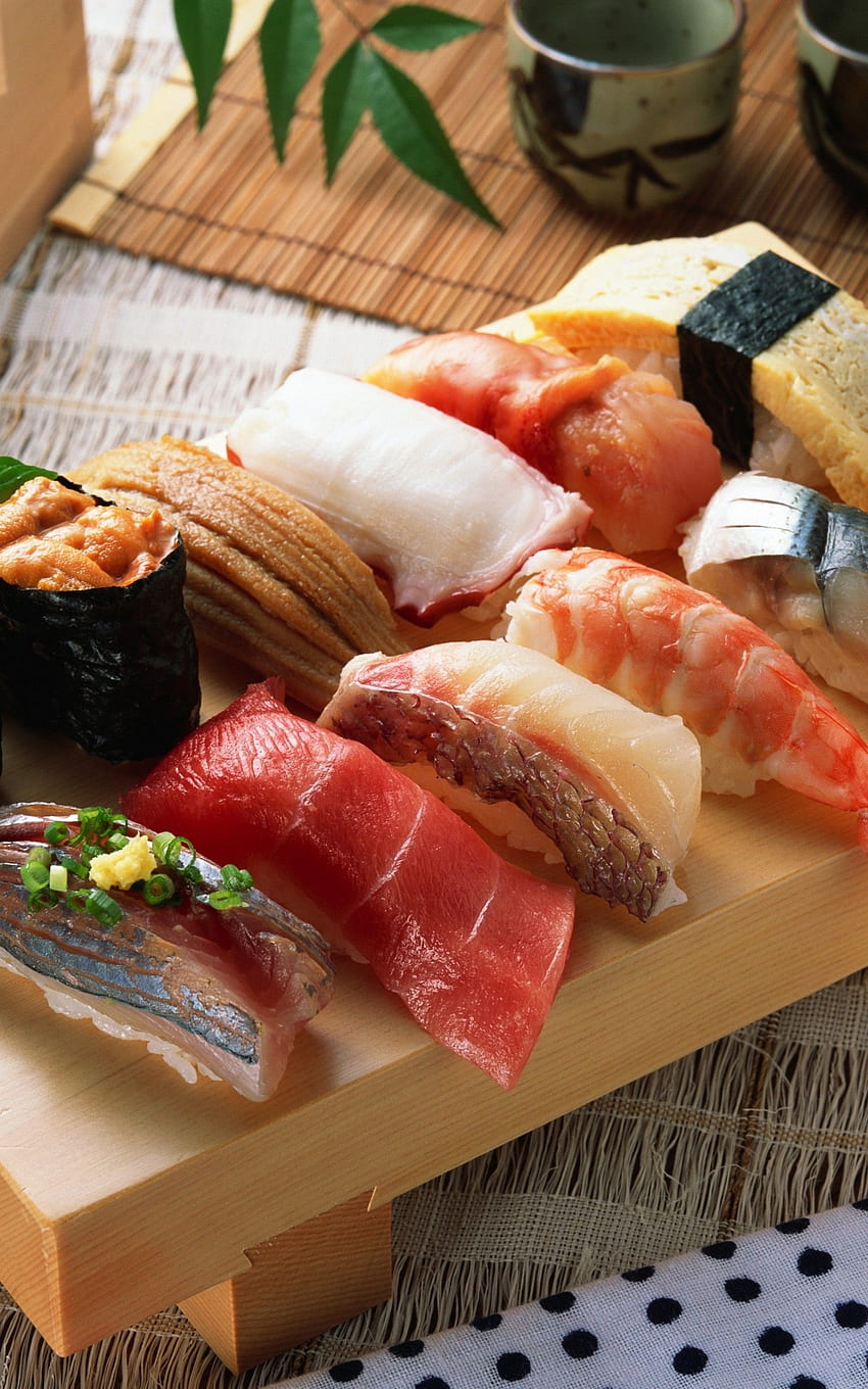 Суши, сурова риба, морски дарове, японска храна HD тапет за телефон
