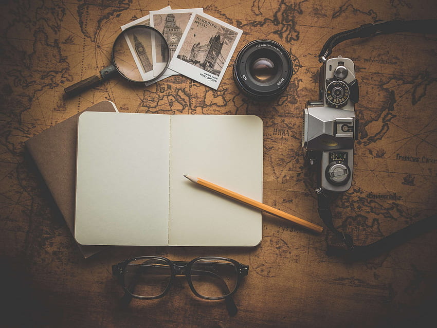 aparat fotograficzny, okulary, Okulary, obiektyw, szkło powiększające, mapa, notatnik, papier, , podróżować, wycieczka, Travel Vintage Tapeta HD