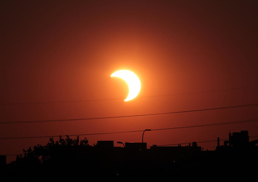 The News Ledge Ay güneşin sadece kısmen önünden geçer, Tam Güneş Tutulması Bing HD duvar kağıdı