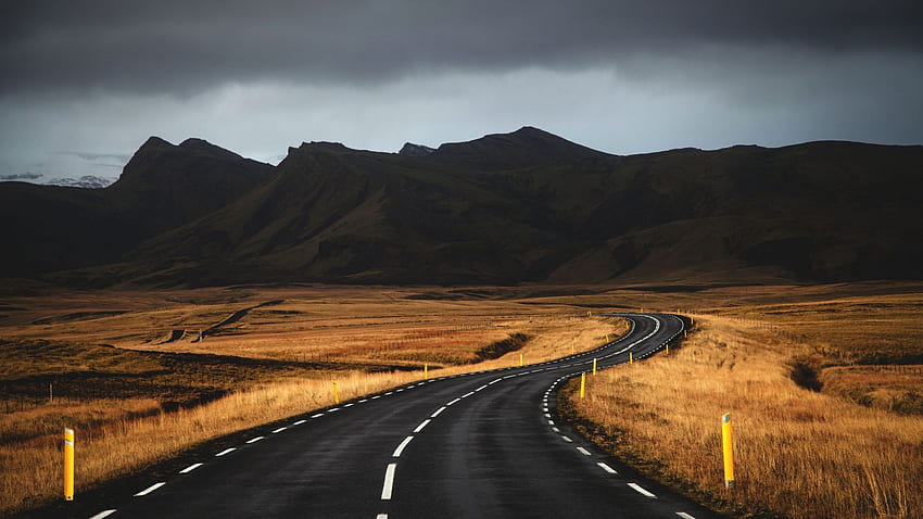 Islandia, , droga, góry, chmury, system operacyjny, droga pionowo Tapeta HD