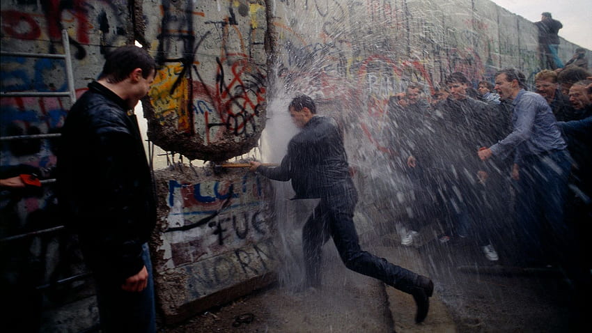 Upadek muru berlińskiego w: Wypadek historii, który zmienił świat, Nowy porządek świata Tapeta HD
