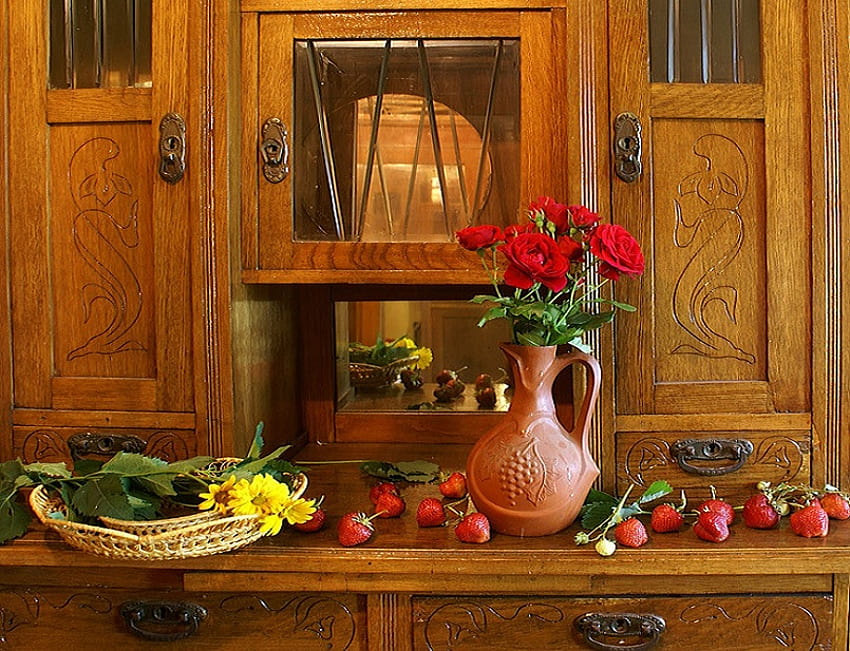 Country home, cupboards, roses, strawberries, vase, board, basket, sunflowers, pitcher, yellow, red, glass, flowers HD wallpaper
