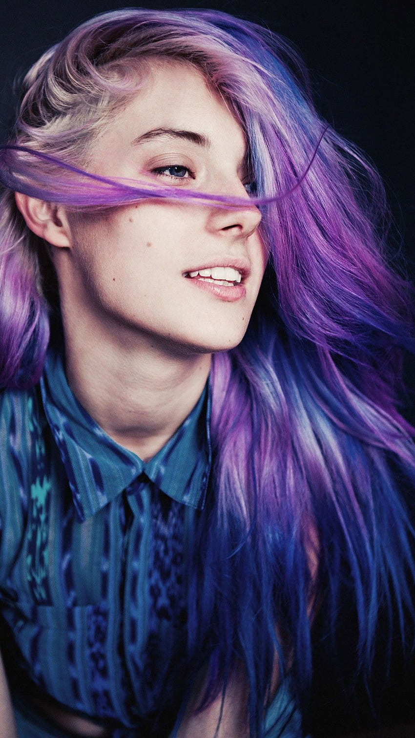 Chloe Norgaard Mobile . Best hair dye, Hair color techniques, Wild hair color, Rainbow Hair HD phone wallpaper