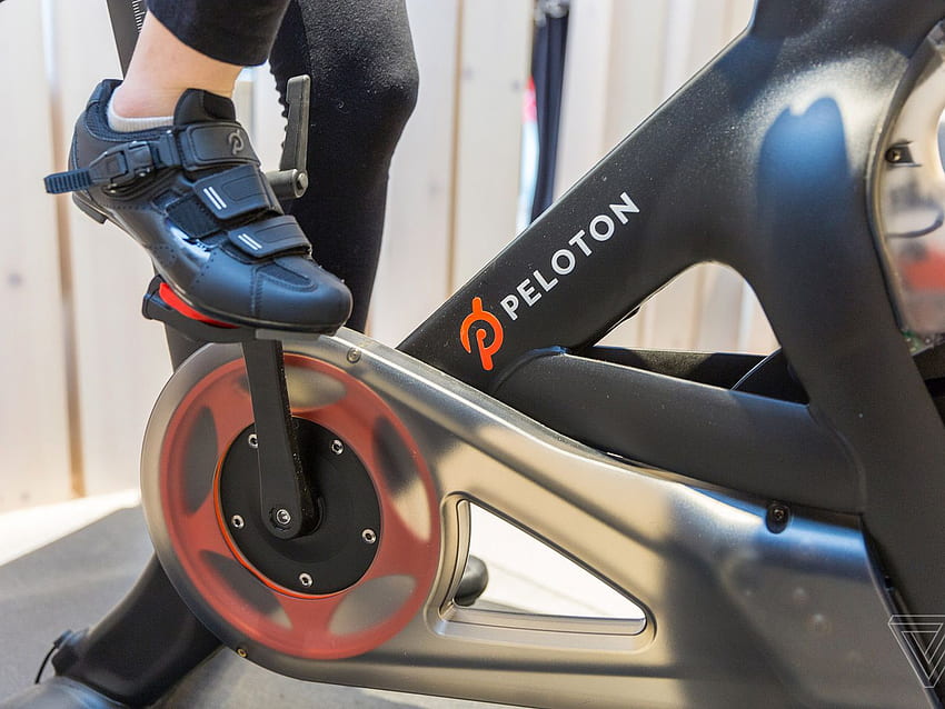Life Fitness' IC6 Indoor Cycle is a Peloton rival with free spin classes  for life