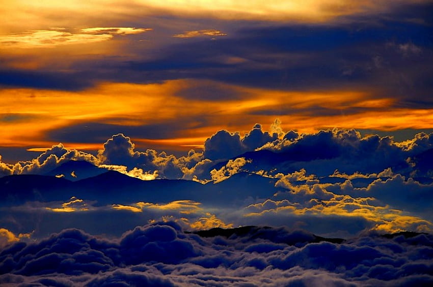TAŃCZĄCE CHMURY, chmury, niebo, przyroda, zachód słońca, ocean Tapeta HD