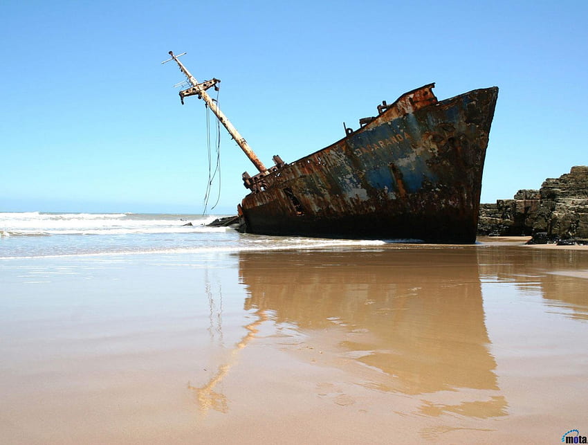 The Jacaranda shipwreck, South African Wild Coast, african, coast, shipwreck, jacaranda, south HD wallpaper