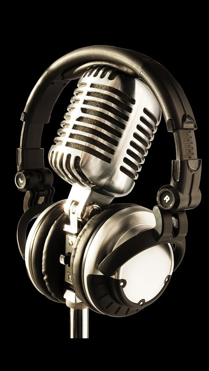 Chrome-Mikrofon und -Kopfhörer. Vintage-Mikrofon, Mikrofon, Musik, Vintage-Kopfhörer HD-Handy-Hintergrundbild