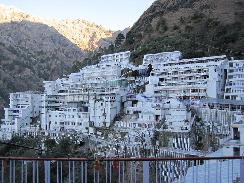 Vaishno Devi - Tempel in Jammu und Kaschmir HD-Hintergrundbild