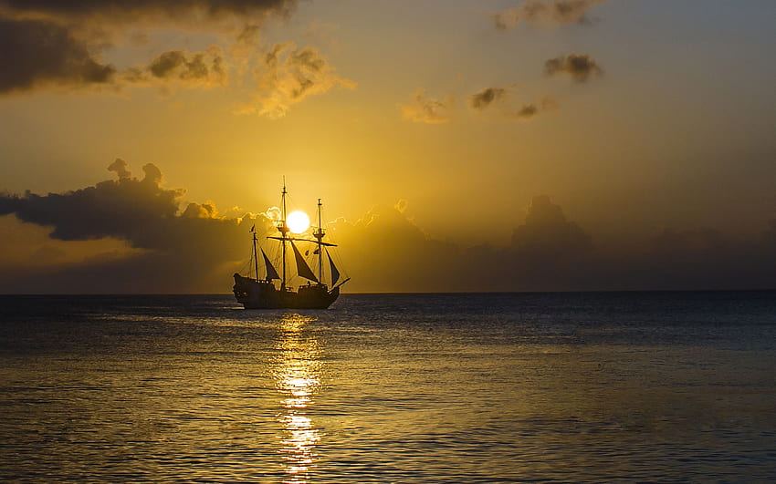 Gold Sunset Ocean Old Pirate Ship With Sail Sky Ultra HD тапет