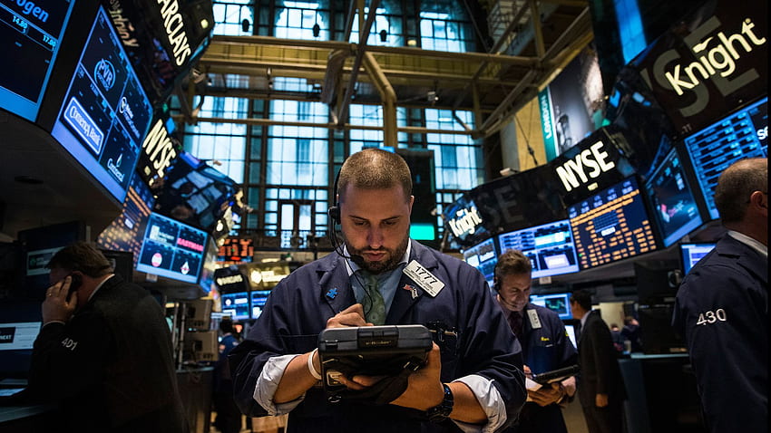 Le azioni avanzano all'inizio degli utili del secondo trimestre, NYSE Sfondo HD