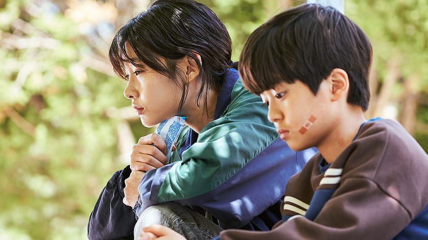Eksklusif: Bagaimana Hoyeon Jung dari 'Squid Game' Berubah dari Model menjadi Bintang Hit Terbesar Netflix, Go Yoon Jung Wallpaper HD