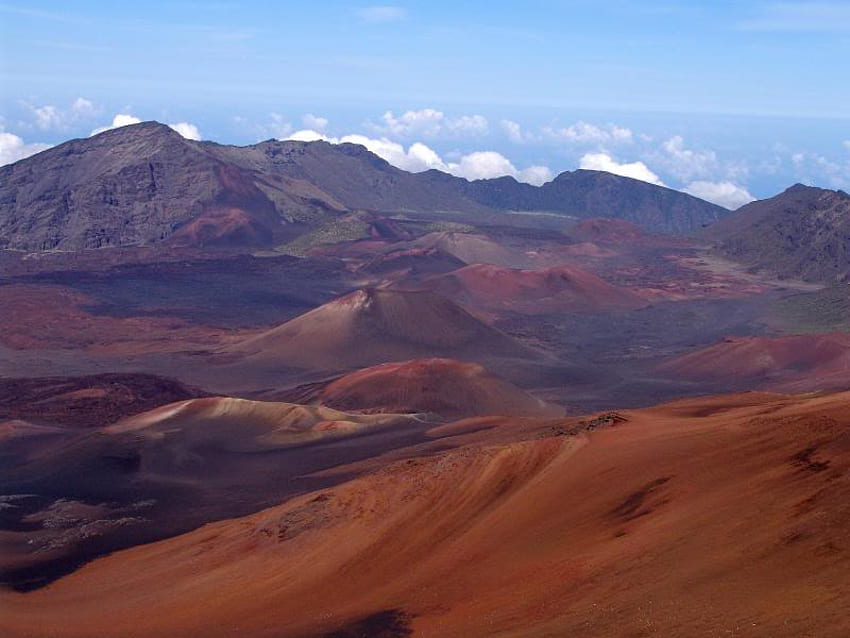 Haleakala Crater, Island of Maui, crater, sky, maui, mountain HD wallpaper