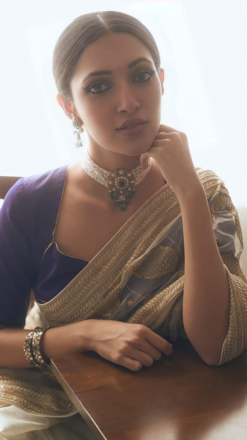 Neha Shetty, telugu actress, saree beauty HD phone wallpaper