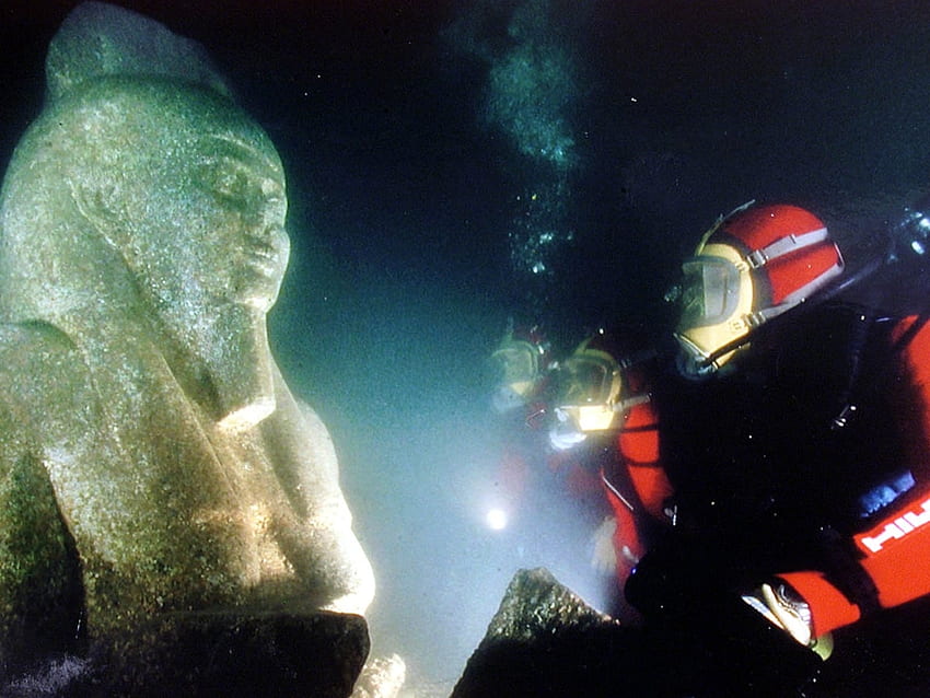 Statue, ancient, sea, diver, god, discovery, sunken, godesses, old, explorer, water, ocean HD wallpaper