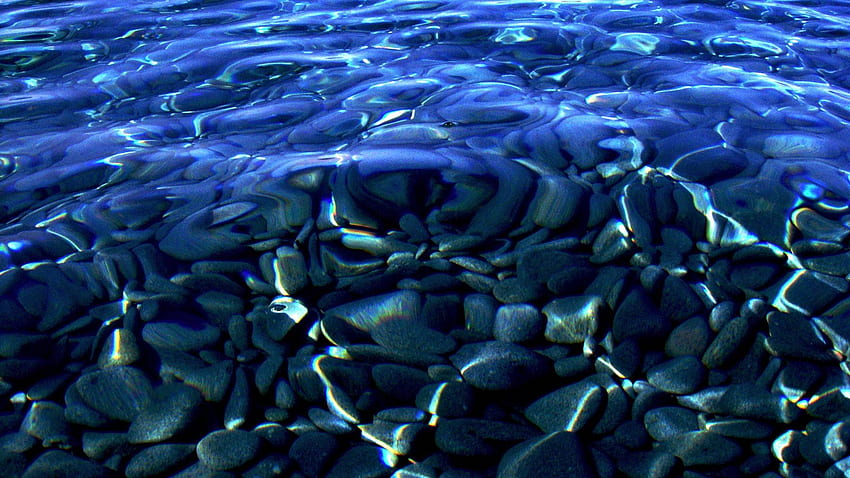 Stein im Wasser. 360 1928 - Klares Wasser HD-Hintergrundbild