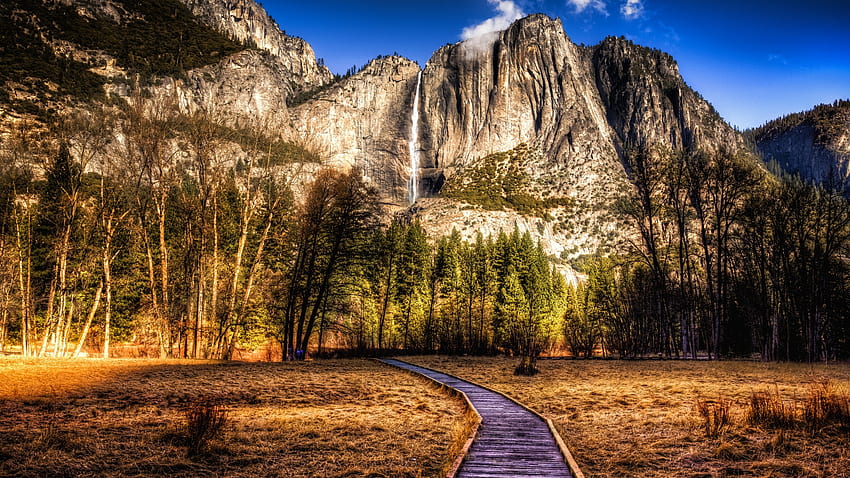 Национален парк Йосемити, САЩ, Калифорния, пейзаж, дървета, водопад, небе, скали HD тапет