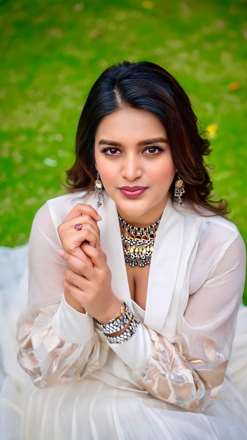 Niddhi agarwal, aktris telugu, pusar wallpaper ponsel HD
