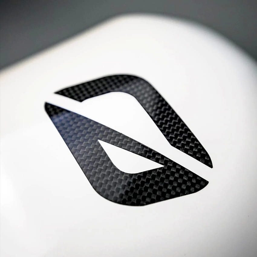 Onewheel XR Carbon Fiber Fender WHITE / BLACK HD phone wallpaper