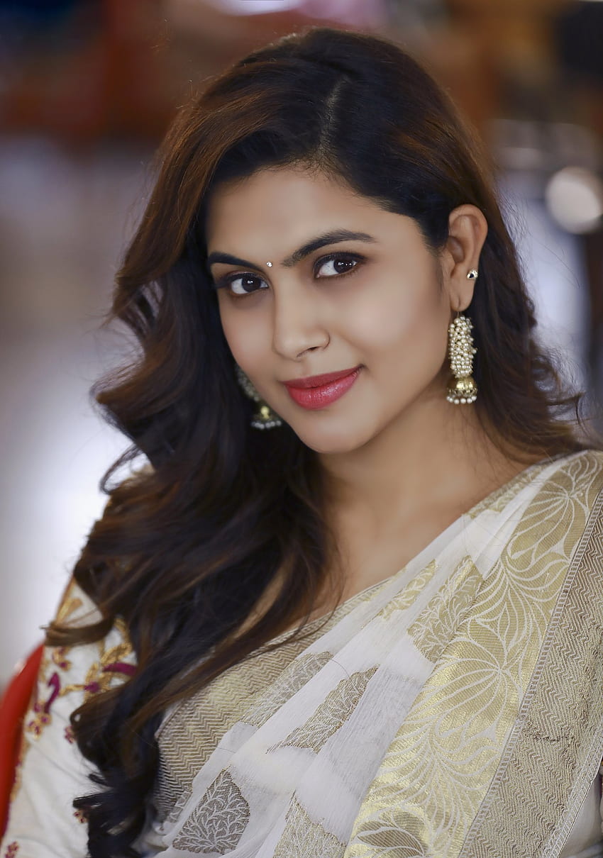 Sonu Gowda, saree beauty, Kannada actress HD phone wallpaper