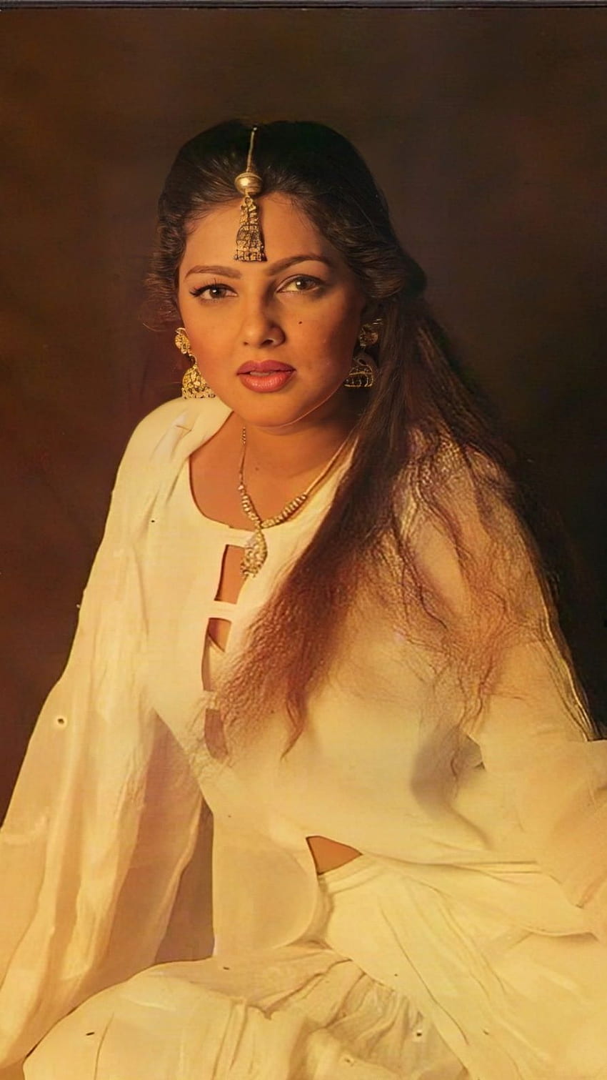 Mamata Kulkarni, bollywood actress HD phone wallpaper