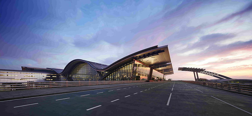 Międzynarodowy port lotniczy Hamad uruchamia pasażera między terminalami Tapeta HD