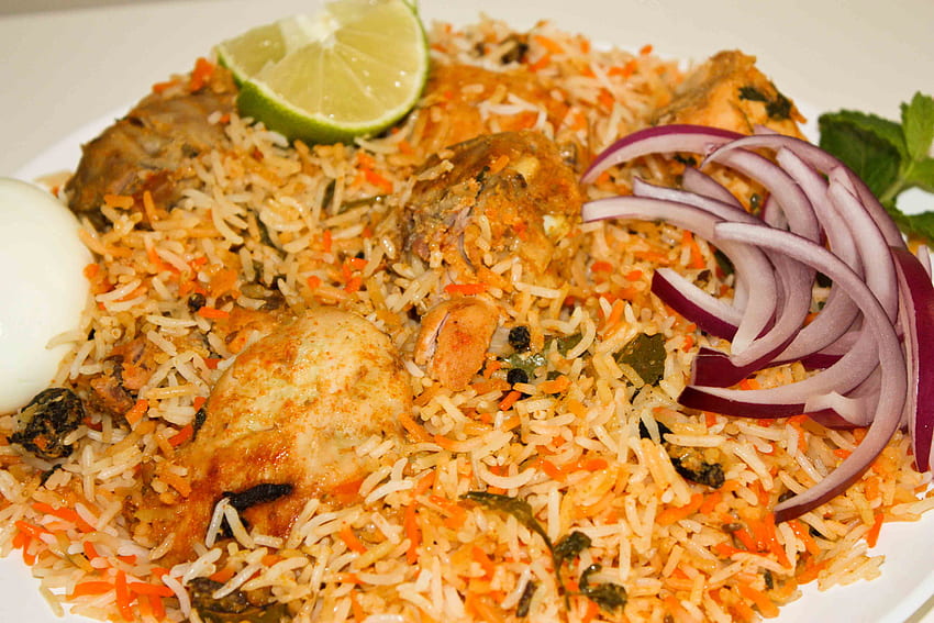 Hola a todos los amantes de la comida y la cocina: hagan este increíble pollo Biriyani con esta receta fácil fondo de pantalla