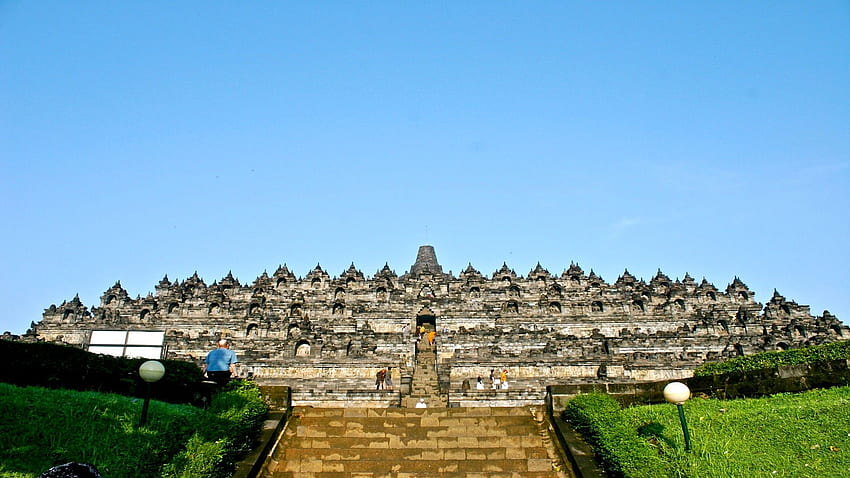 Borobudur Famous Temple in Magelang Regency Indonesia Tourist Place HD wallpaper