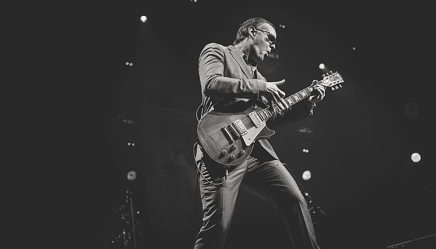 Joe Bonamassa: This Was the Hardest Thing for Me to Get the Hang of on Guitar HD wallpaper