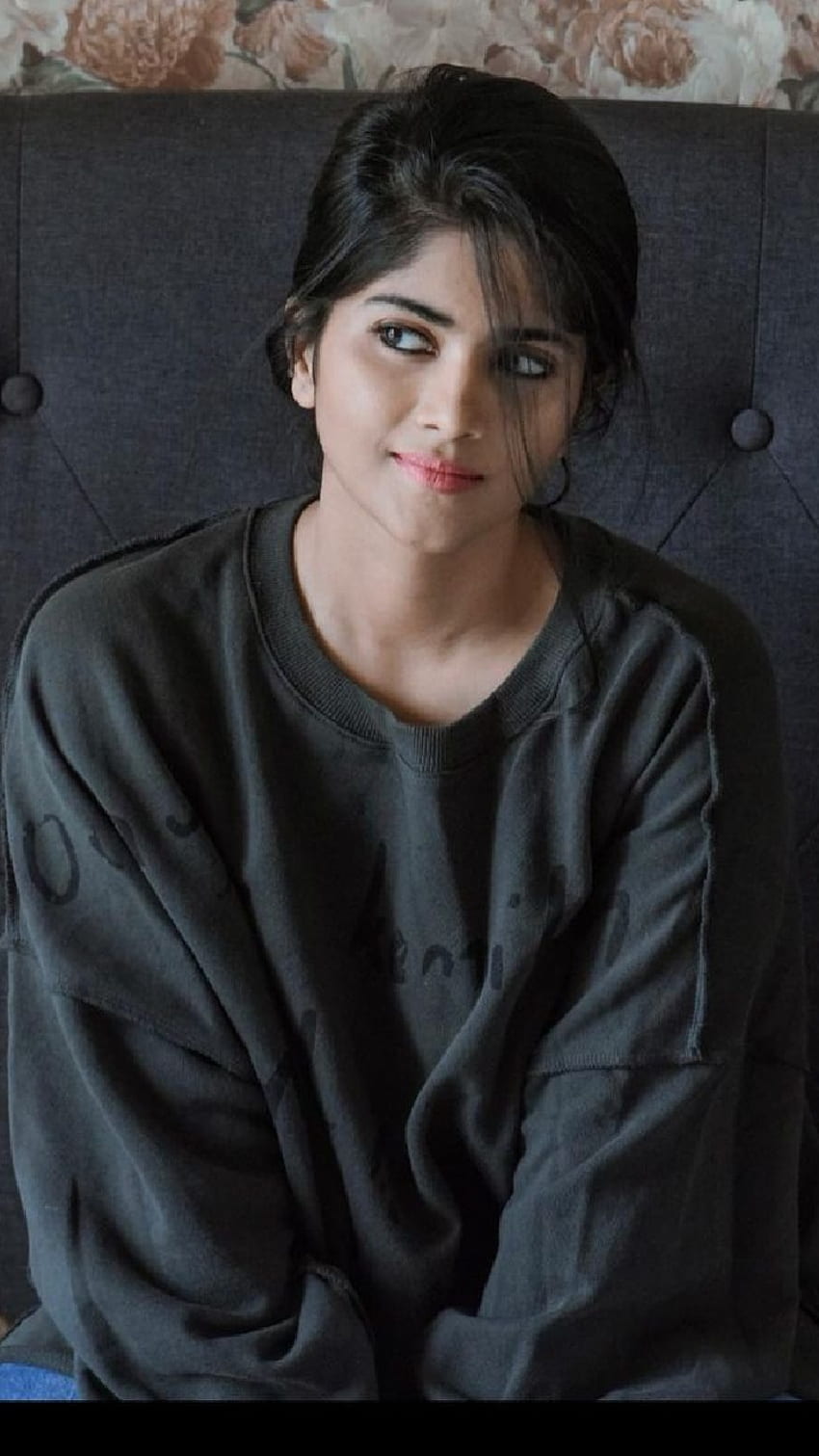 Megha Akash, oko, aktorka, piękna, magha, piękność Tapeta na telefon HD