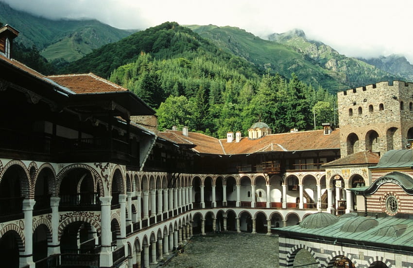 リラ修道院、ブルガリア、修道院、ブルガリア、リラ、山 高画質の壁紙