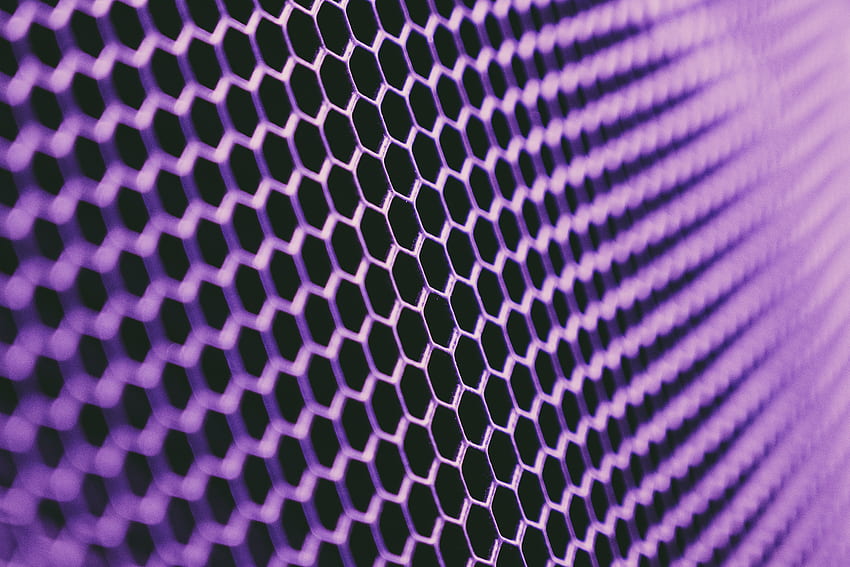 Abstract geometric texture of purple metallic net on dark background · Stock HD wallpaper