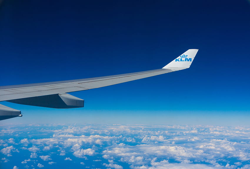of White and Blue Klm Plane · Stock HD wallpaper