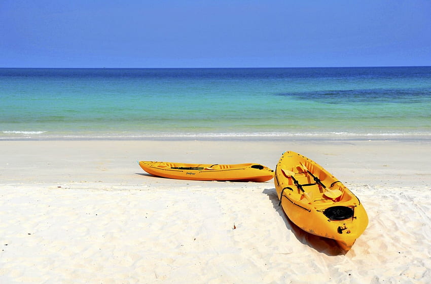 Kayak en la playa Bora Bora, isla, azul, arena, tropical, deporte, tahití, playa, agua, islas, océano, mar, blanco, canoa, kayak, exótico, paraíso, aqua, laguna, atolón, bora bora, polinesia fondo de pantalla