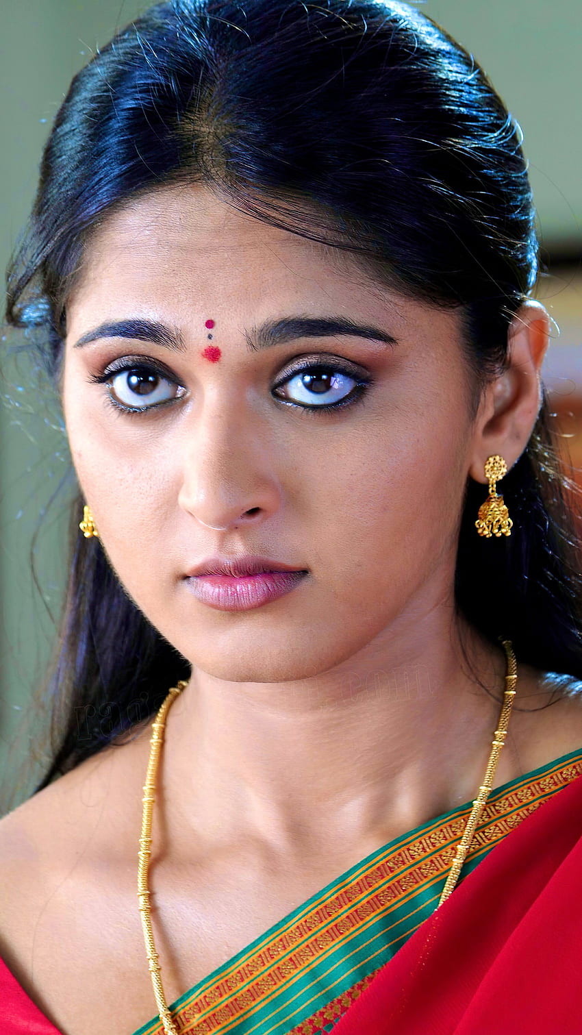 Anushka shetty, telugu actress HD phone wallpaper