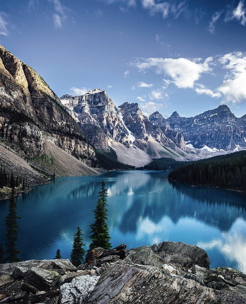 ป่าสงวนแห่งชาติ Moraine Lake Banff [Peter McKinnon] กราฟธรรมชาติ กราฟิคทิวทัศน์ ธีมกราฟิค วอลล์เปเปอร์โทรศัพท์ HD
