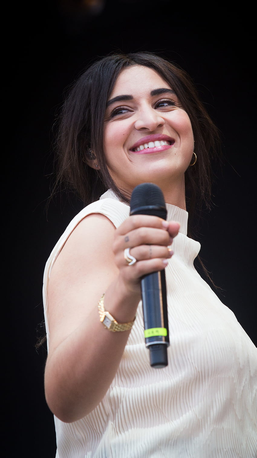 Camélia Jordana นักแสดงฮอลลีวูด นางแบบ popidol นักร้องชาวฝรั่งเศส วอลล์เปเปอร์โทรศัพท์ HD
