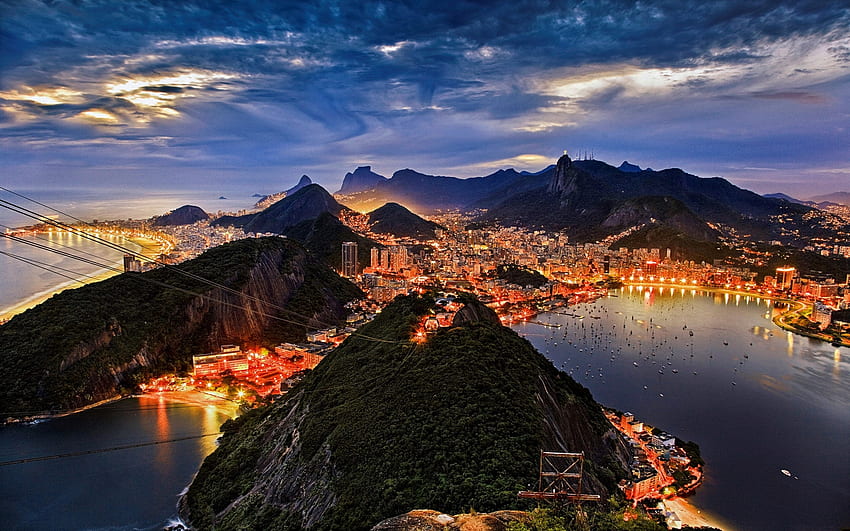 Río de Janeiro, noche, ciudad, montañas, vista aérea fondo de pantalla