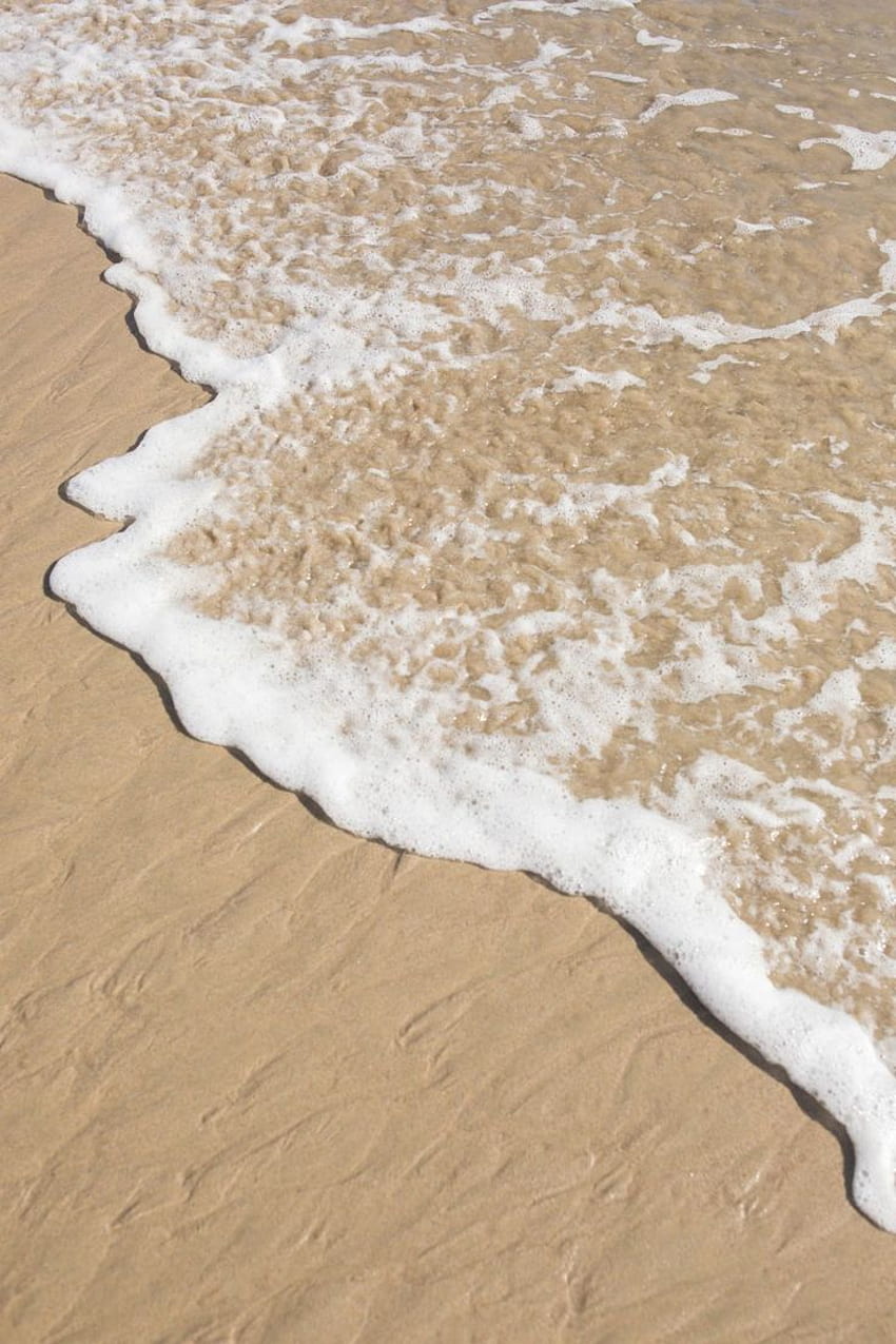 Seeschaum. Beige Ästhetik, Braune Ästhetik, Ästhetisches iPhone, Beige Strand HD-Handy-Hintergrundbild
