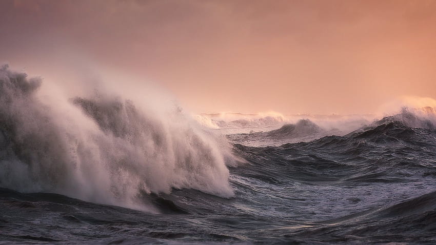 Stormy sea with large breaking waves . Background HD wallpaper