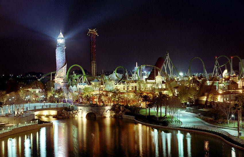 Theme Parks - House in Florida – Emerald Island Florida, Hollywood Studios at Night HD wallpaper