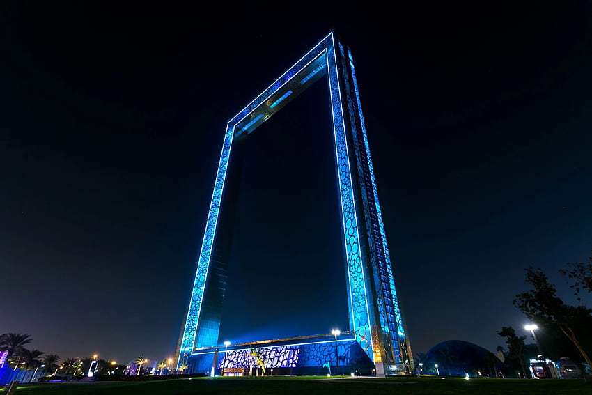 The controversial Dubai Frame has opened to the public, despite an HD wallpaper