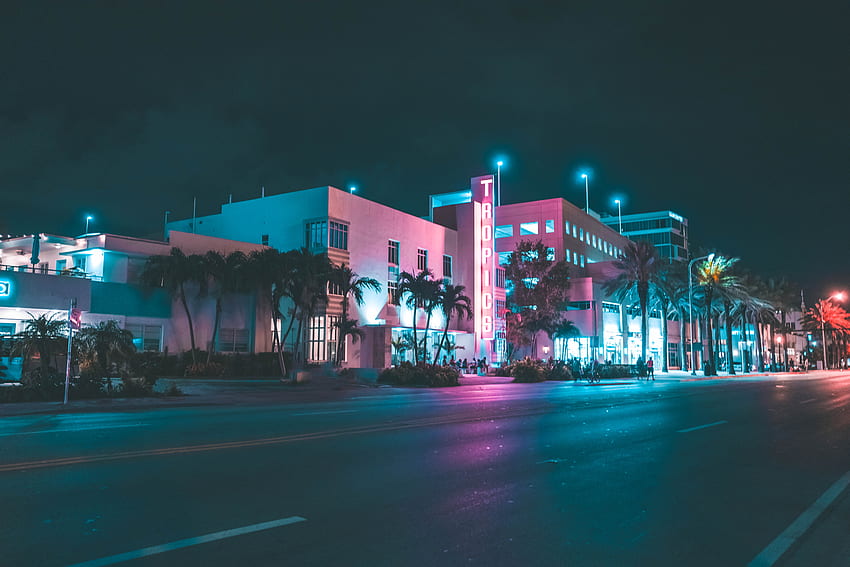 неонова светлина, нощ, изглед на улицата през нощта, Creative Commons, осветен, готино, неон, изглед от улицата, светлина, празно, ретро, ​​Маями, улица, нощно време, атмосфера. Мока HD тапет
