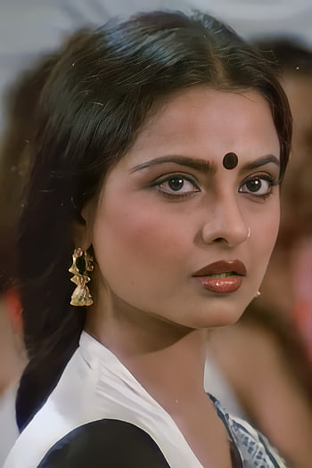 When Rekha Wanted To Spend Evenings With Amitabh Bachchan By Altering Her  Work Schedule  News18