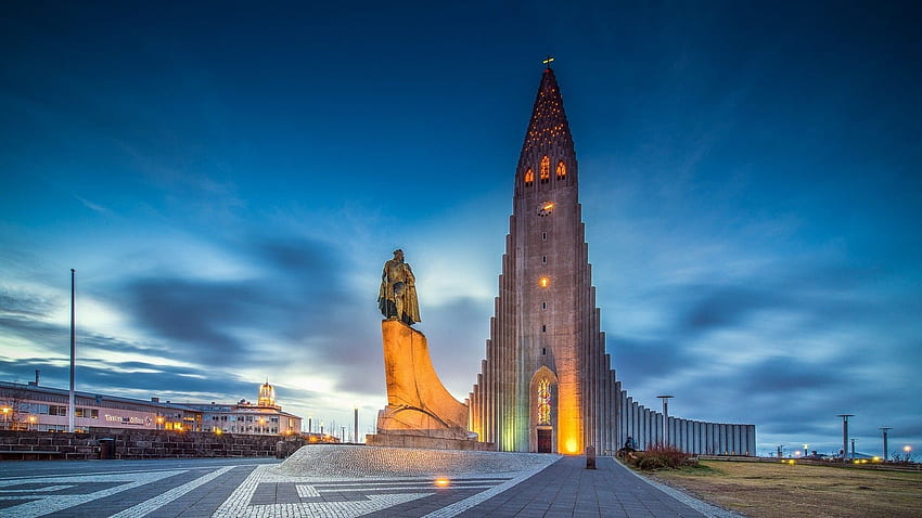 Magnificent Hallgrimskirkja Church Reykjavik Iceland Statue Modern HD wallpaper