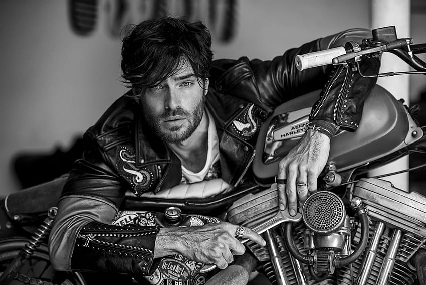 Giulio Berruti, schwarz, weiß, Mann, Schauspieler, bw, Motorrad HD-Hintergrundbild